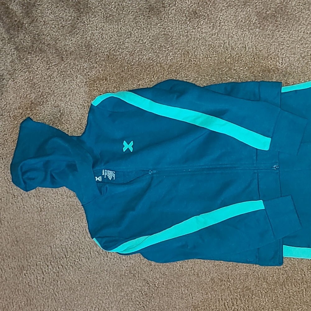 Jogging Set - Picture 2 of 5